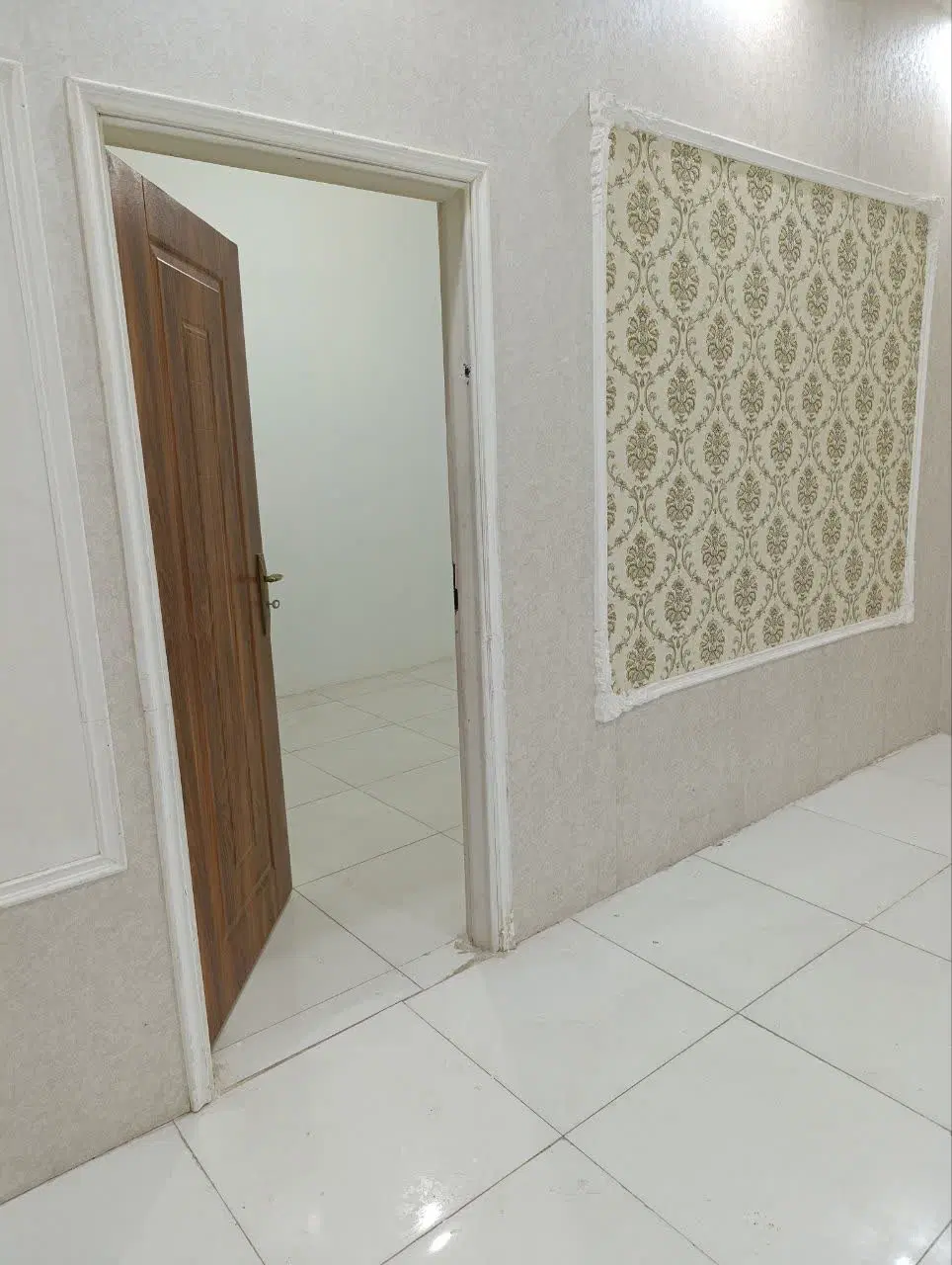 آپارتمان ۶۰ متری شیک تمیز طبقه دوم