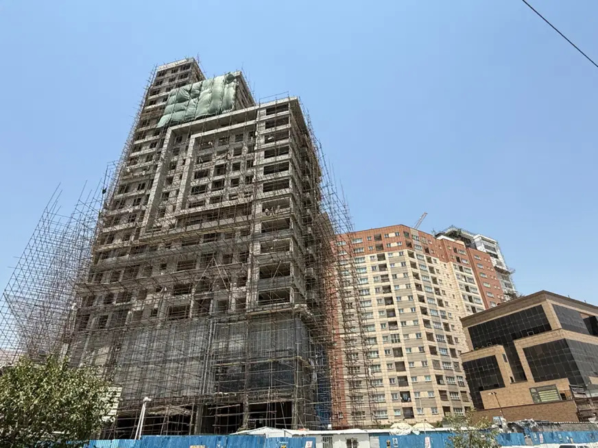 ۱۱۴ متربرج دندانپزشکان تریتیوم زیر قیمت تا ۴۸ ساعت