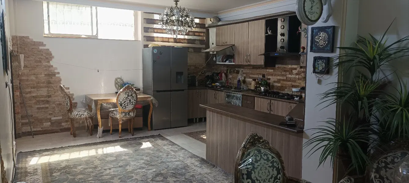 آپارتمان زیر همکف 75