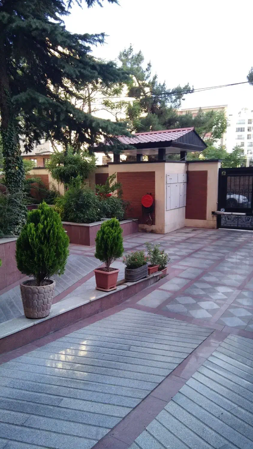 99متر لنگری اقدسیه صنایع رهن کامل