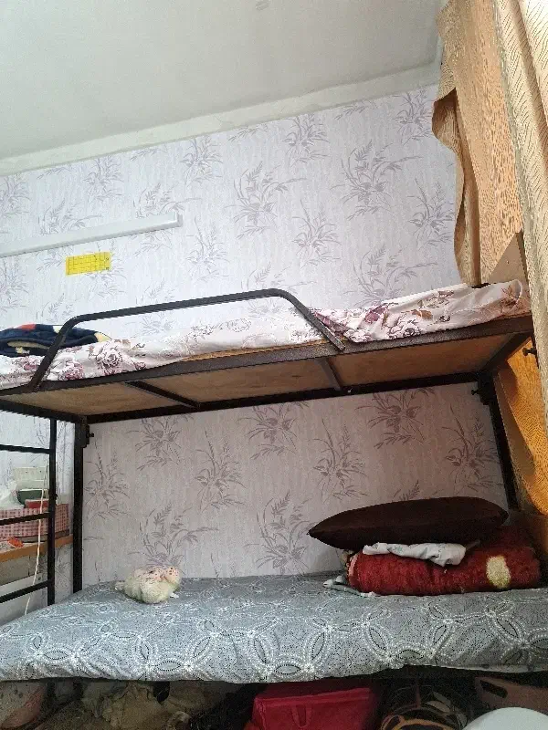 خوابگاه دخترانه