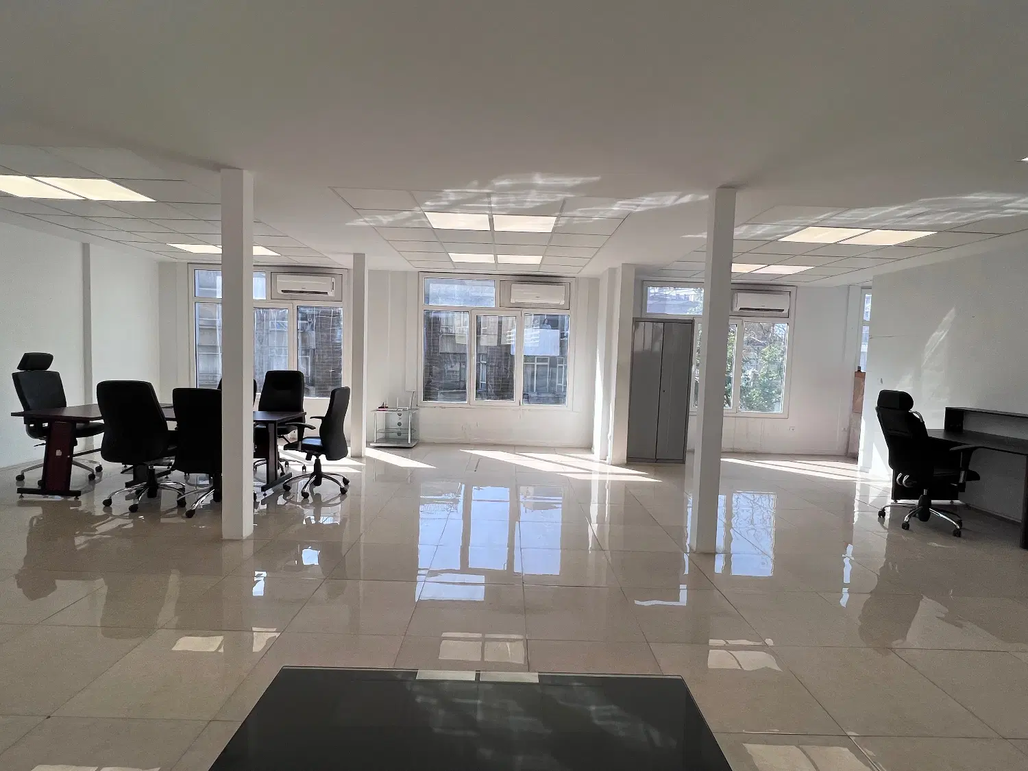 فروش ۱۳۰ متر  خیابان مشاهیر