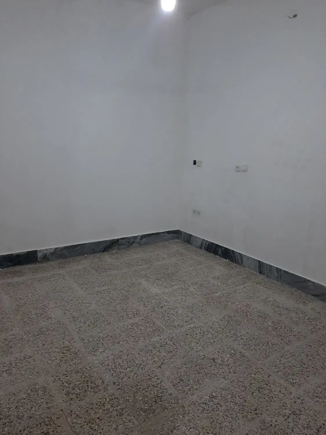 فروش خانه .گلدشت شرقی کریمخان ۸
