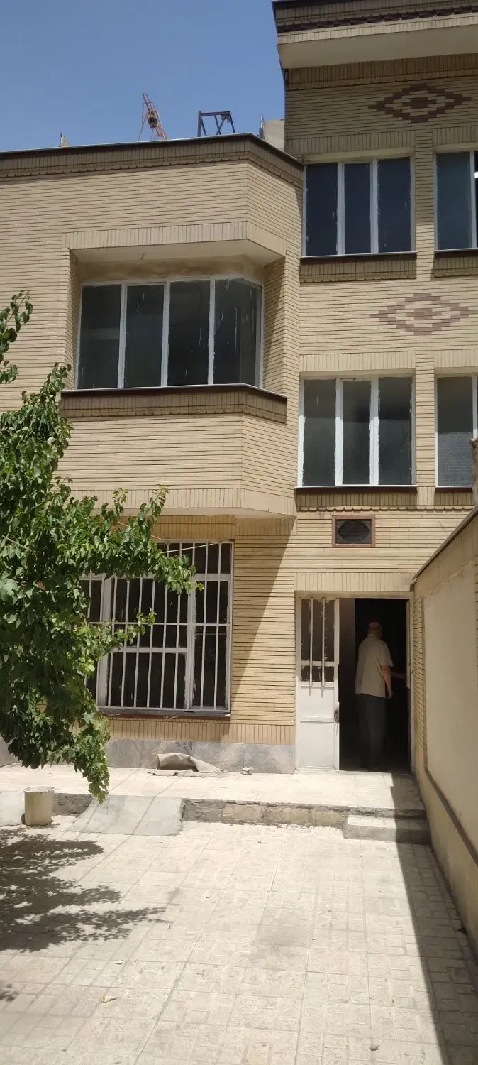 ویلایی دربست در دوطبقه