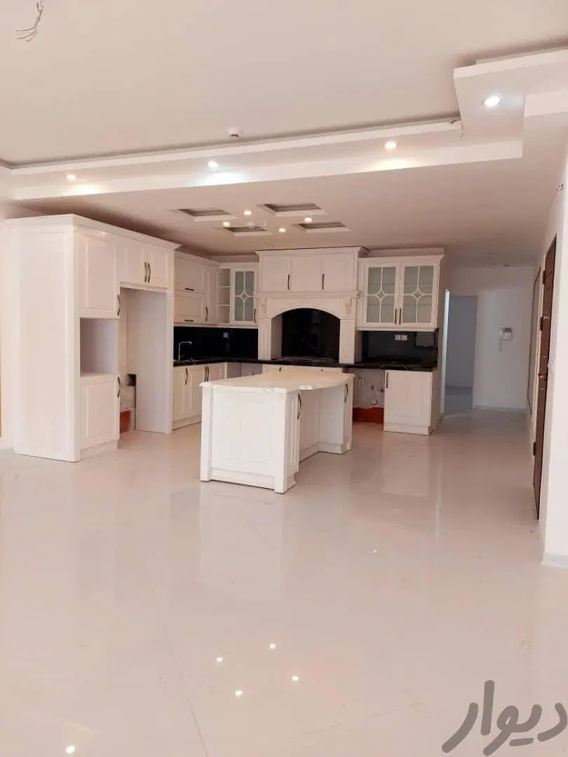 یک خوابه ۸۰ متری حیاط اختصاصی