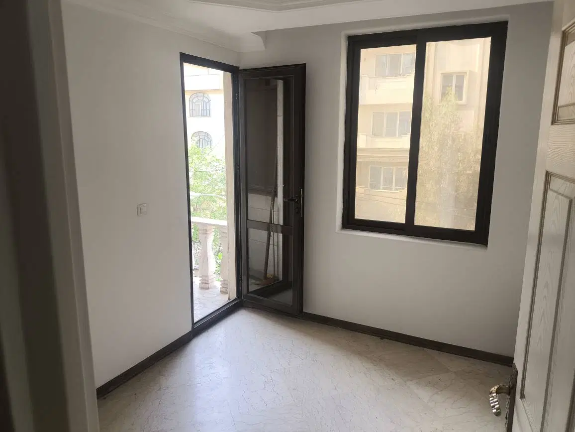 ۱۲۹ مت سه خواب در ۱۰ واحد گلستان جنوبی