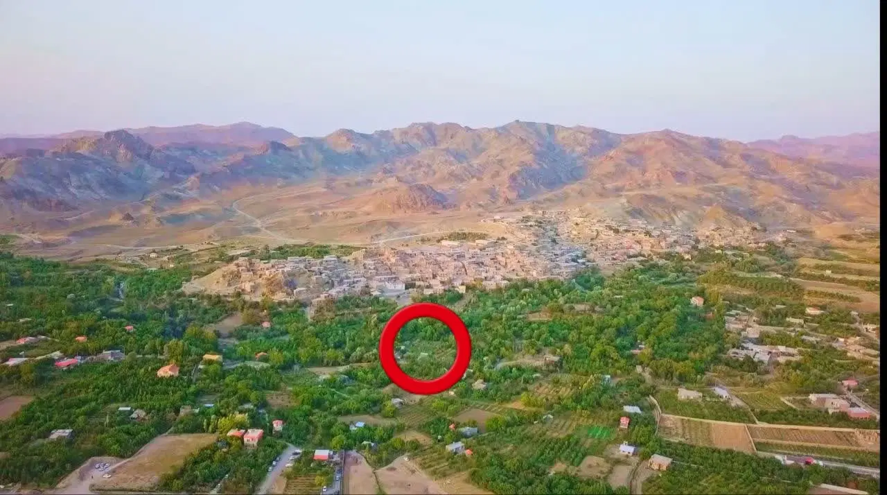 باغ ب متراژ ۸۵۰مترفروشی