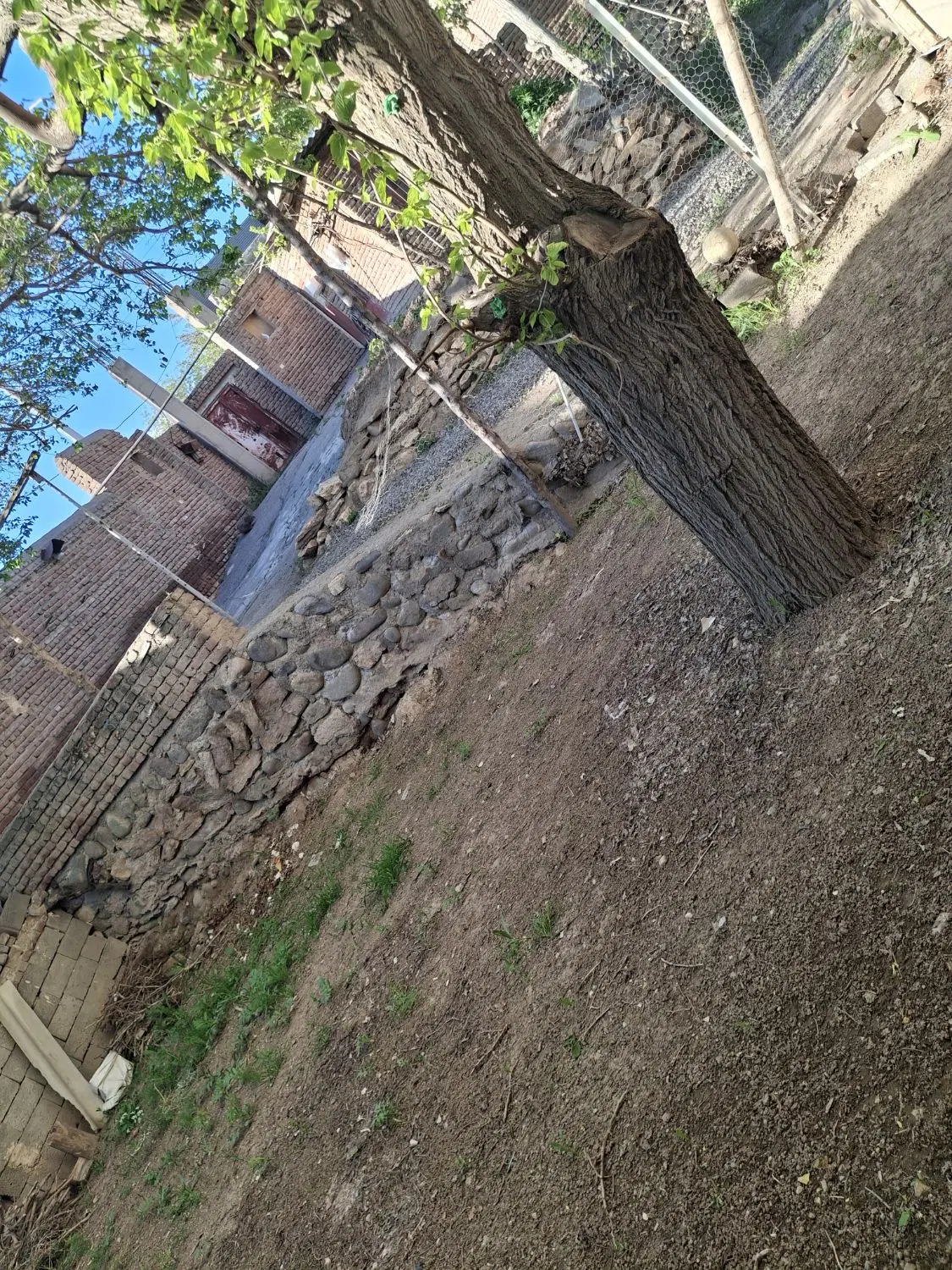 زمین بر کمربندی طالب خان