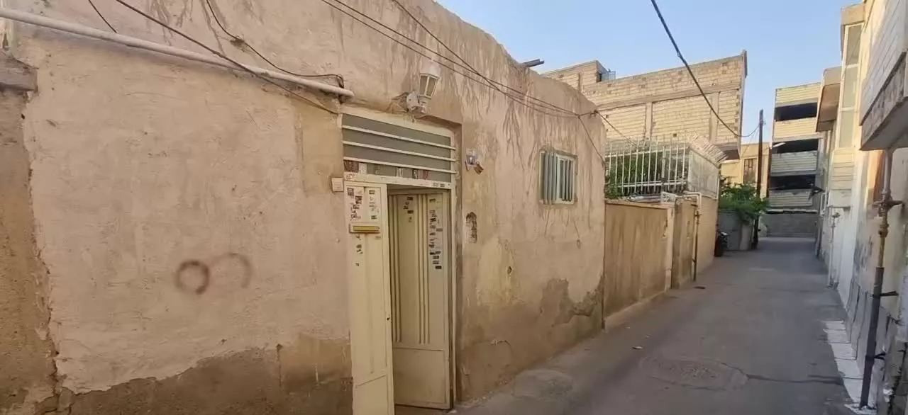 خانه ویلایی کلنگی