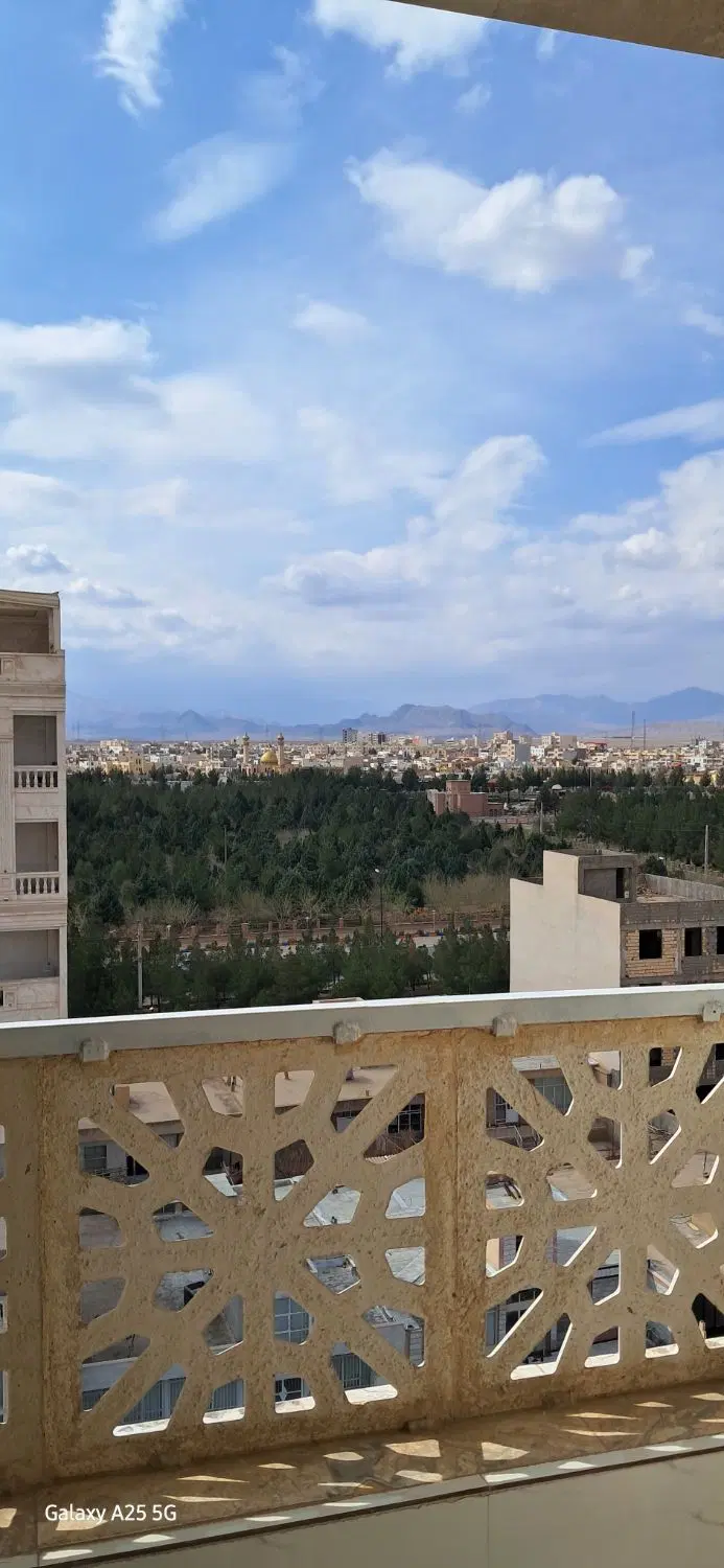 ی باب مغازه ۷۰متری خیابان شهید بهشتی