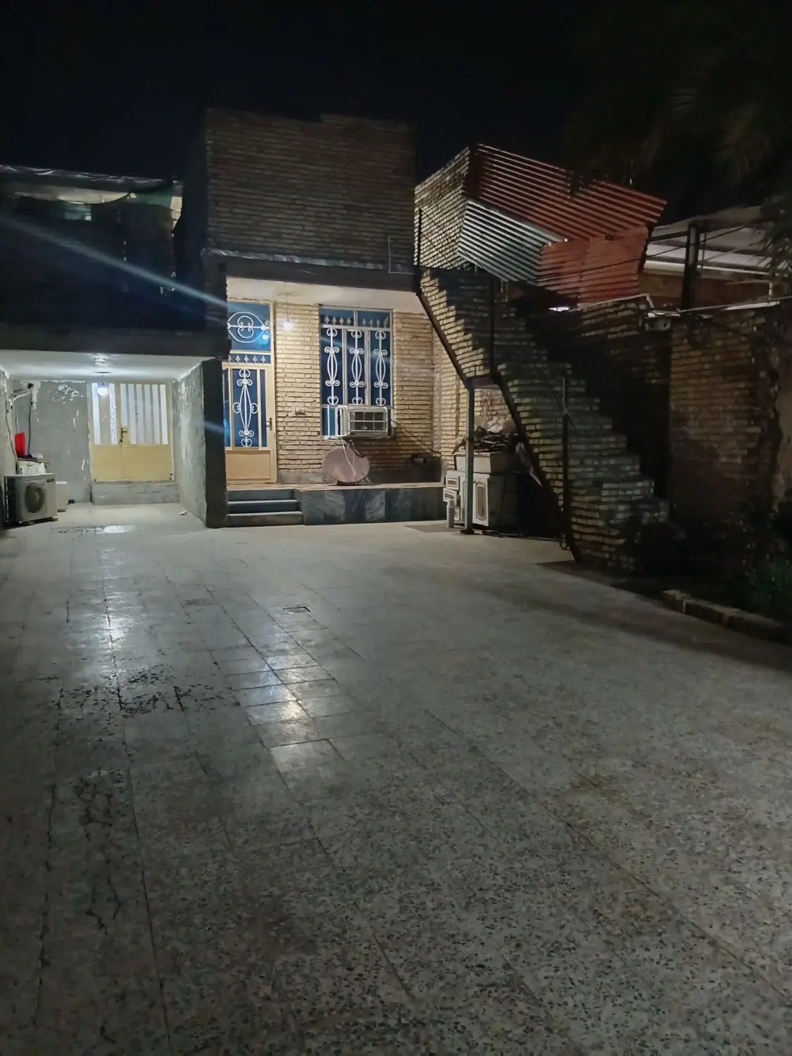 منزل مسکونی