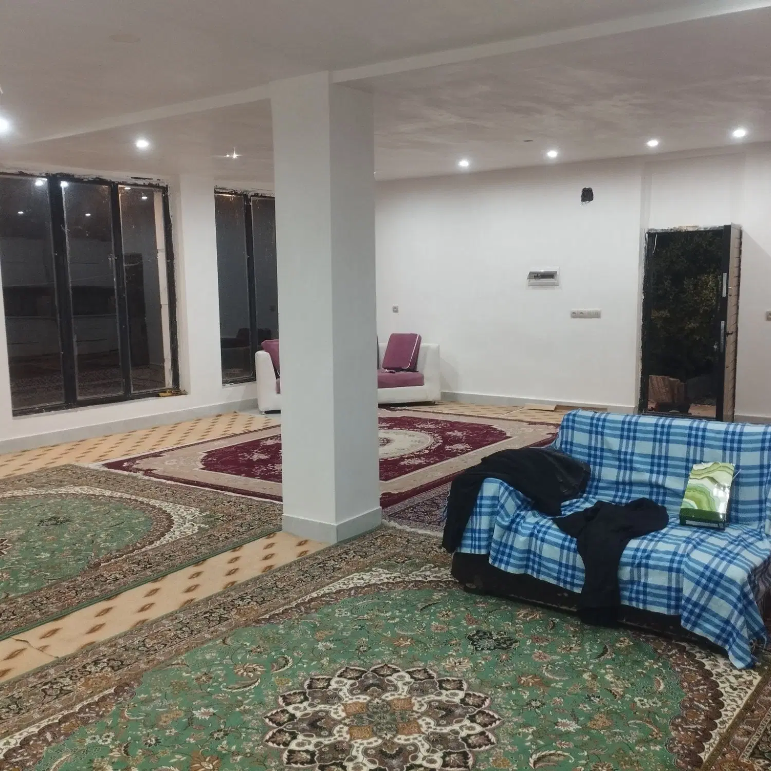 ویلا باغ منتظری.مالک هستم