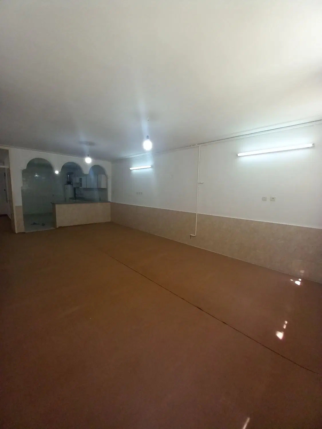 خانه ۱۰۰ متری مدرس نبش شهروند