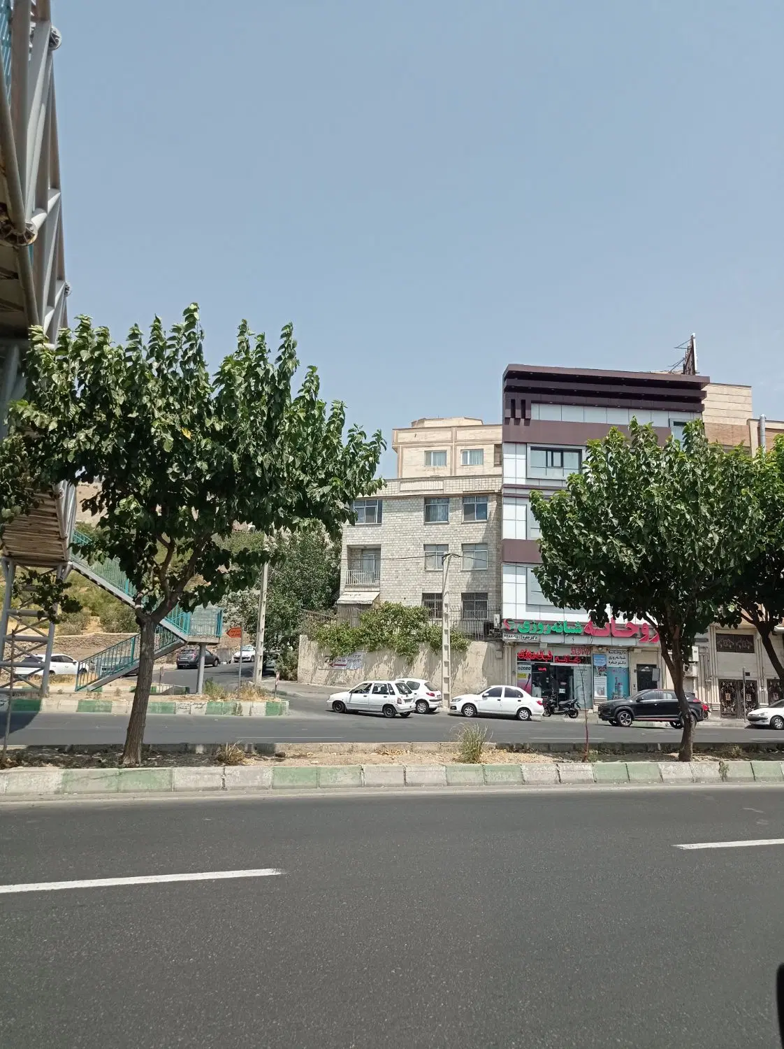 85متر نفت فول امکانات ط  5