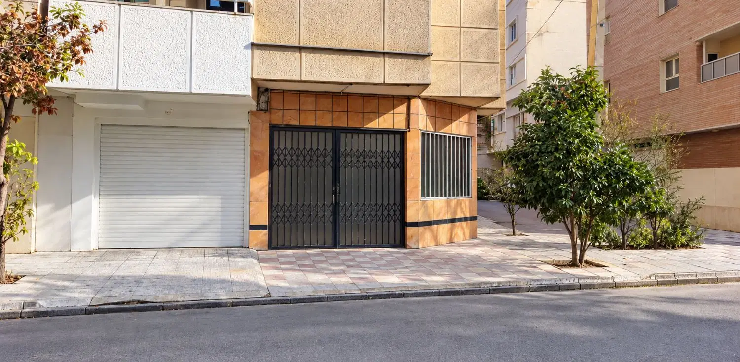 رهن و اجاره مغازه ۲۷ متری ذکاءالملک