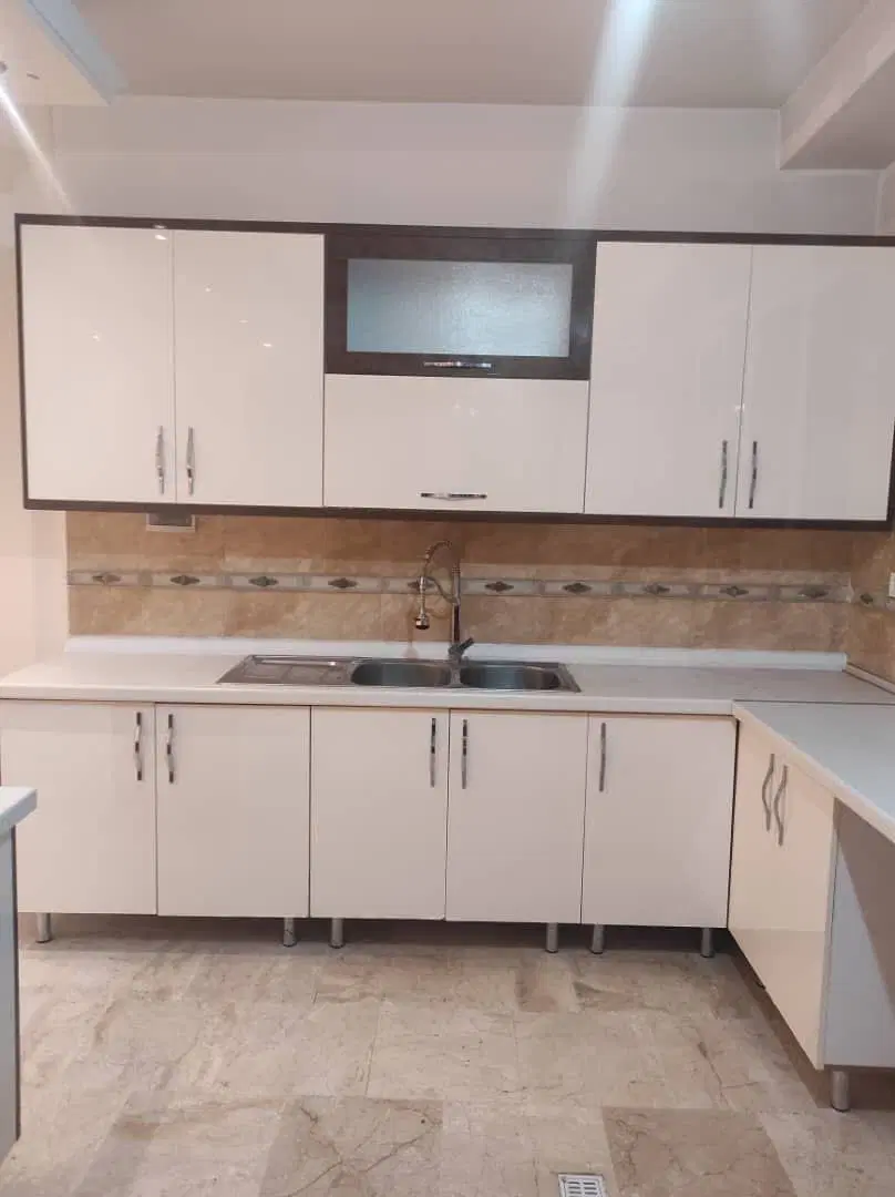 ۱۰۰ متر فول امکانات