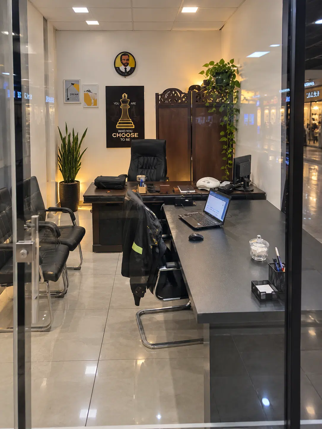 اجاره دفتر کار مبله مناسبIT، وکلا، استارتاپ  خدمات