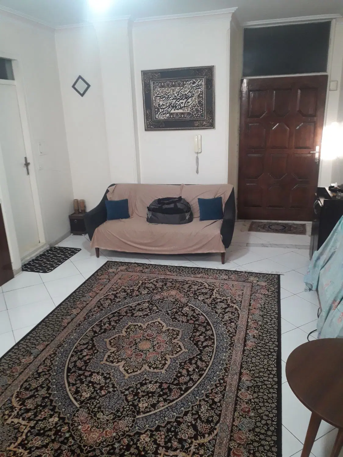 آپارتمان ۵۷ متری هفت چنار