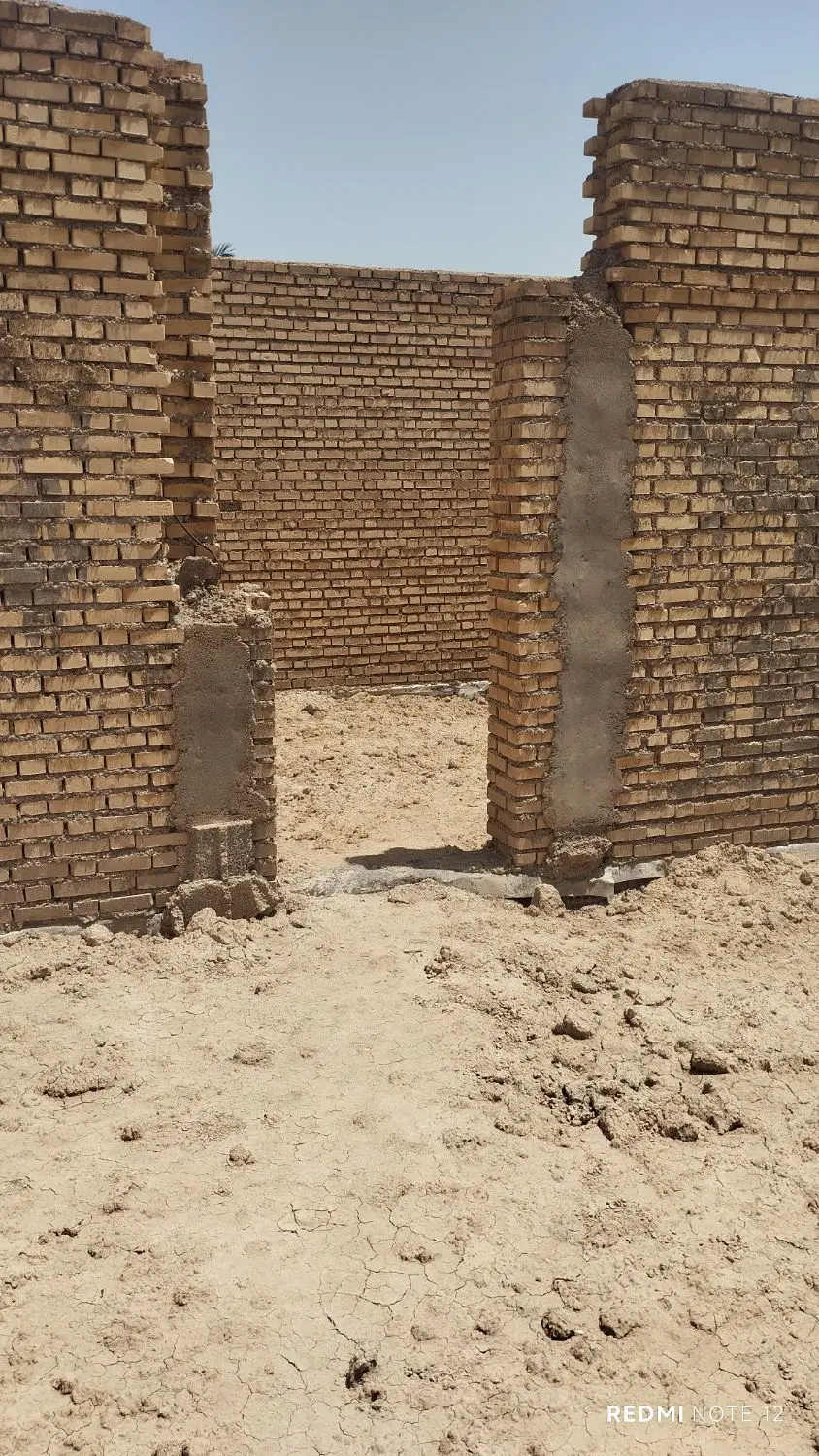 سلام یک خانه نیمه کاره شناژ بندی