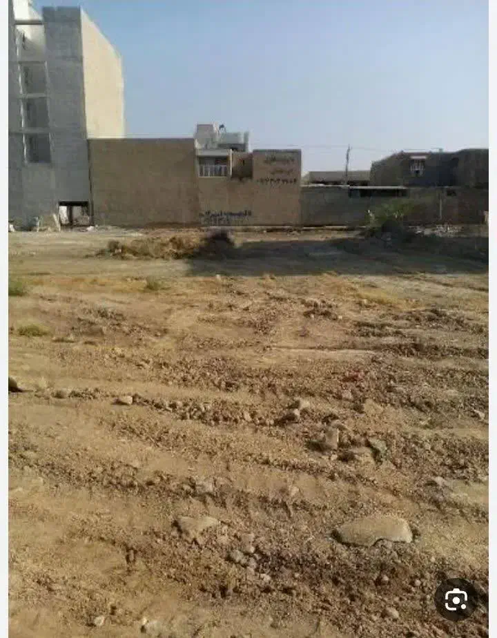 زمین فروشی