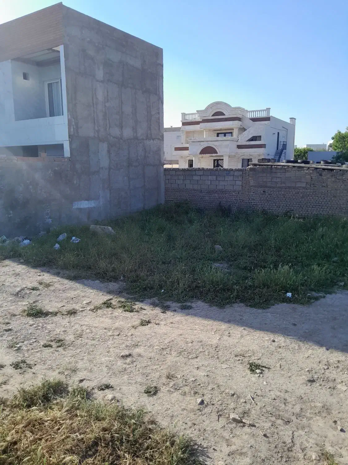 زمین مسکونی