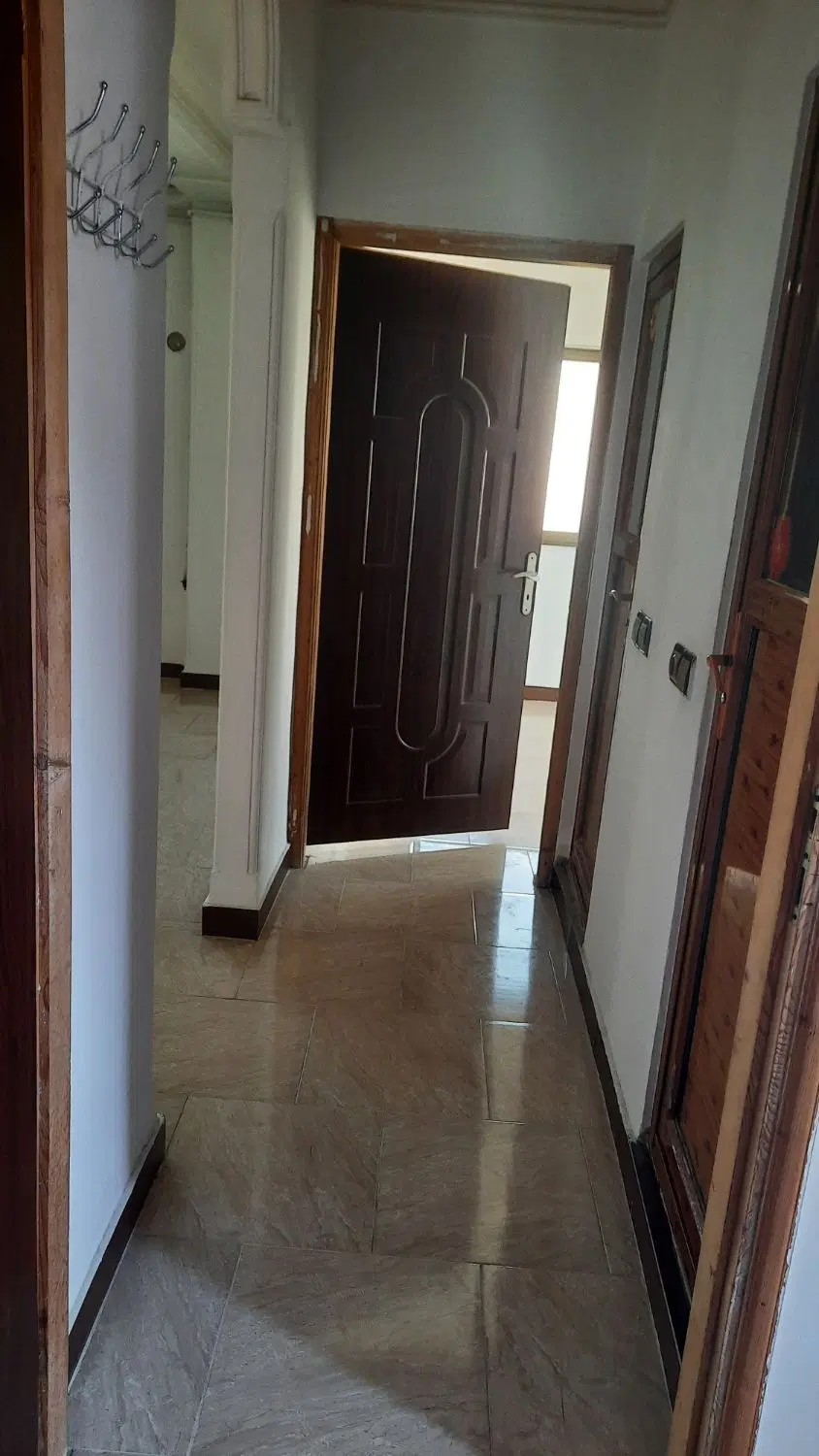 رهن و اجاره آپارتمان ۱۲۰ متری در خیابان کشاورز
