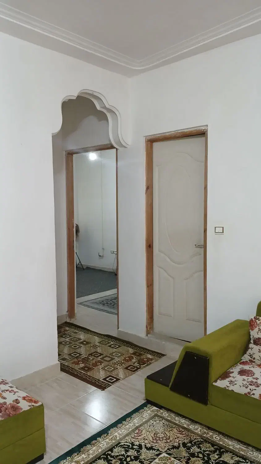 فروش خونه آپارتمانی حیاط دار