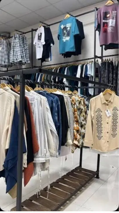 یک باب مغازه تجاری  در پاساژ چهارده معصوم نطنز