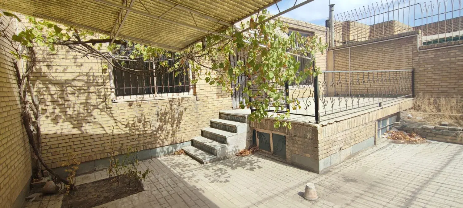 ویلایی بازسازی شده ۱۵۰ متری، دربست بدون مجاورت