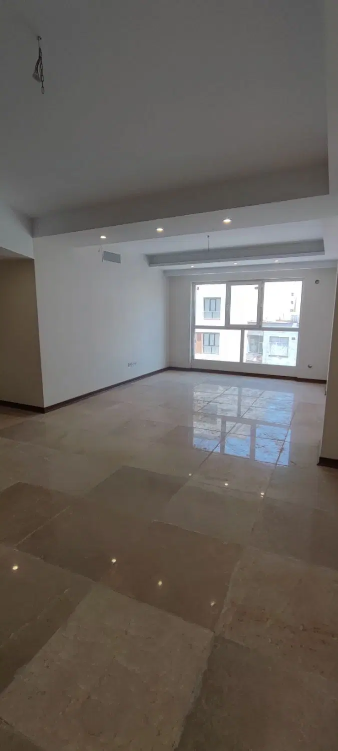 125متر 3خوابه میدان سما