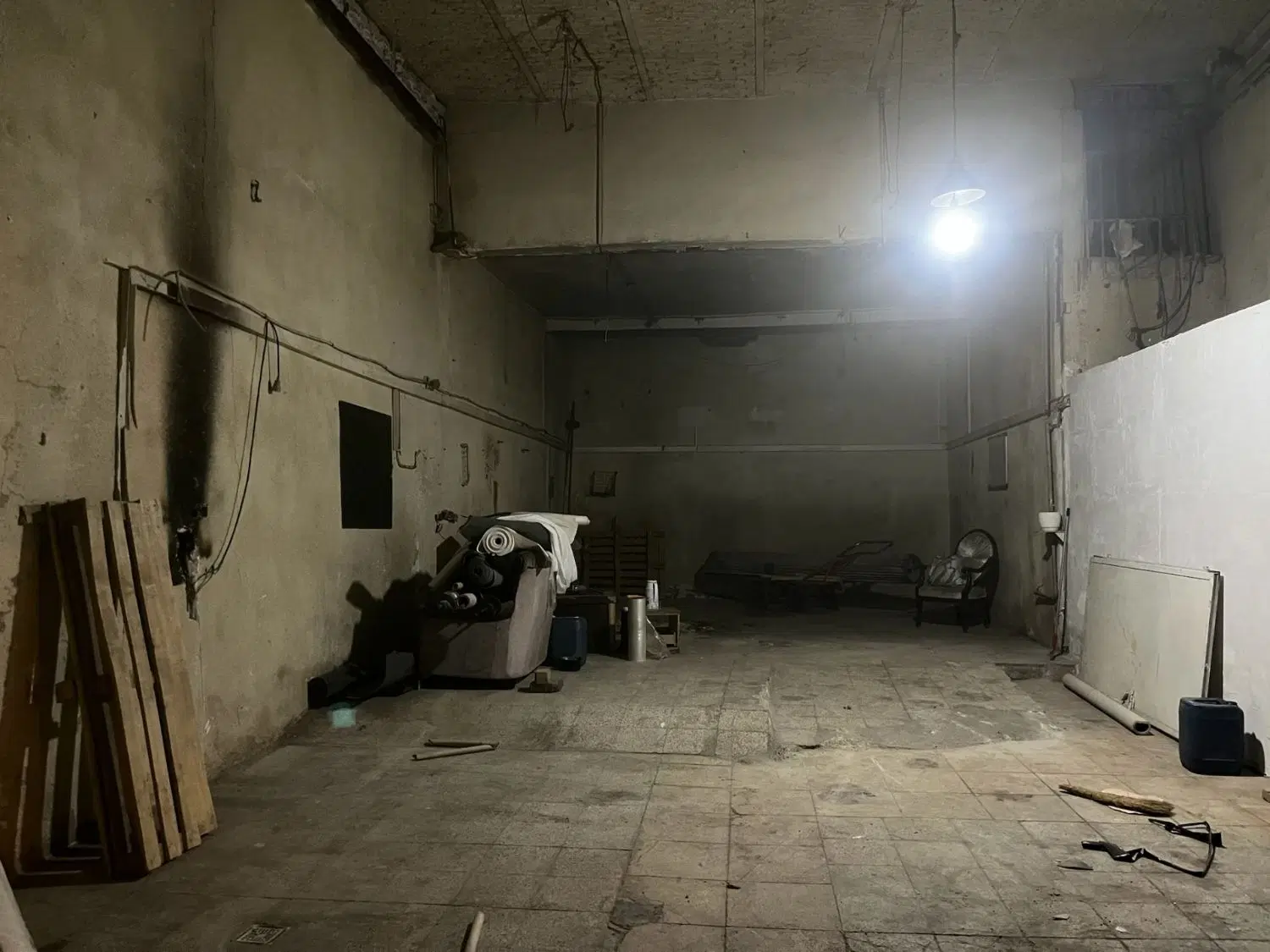 اجاره مغازه ۸۰ متر تجاری ۱۴۰ متر انبار