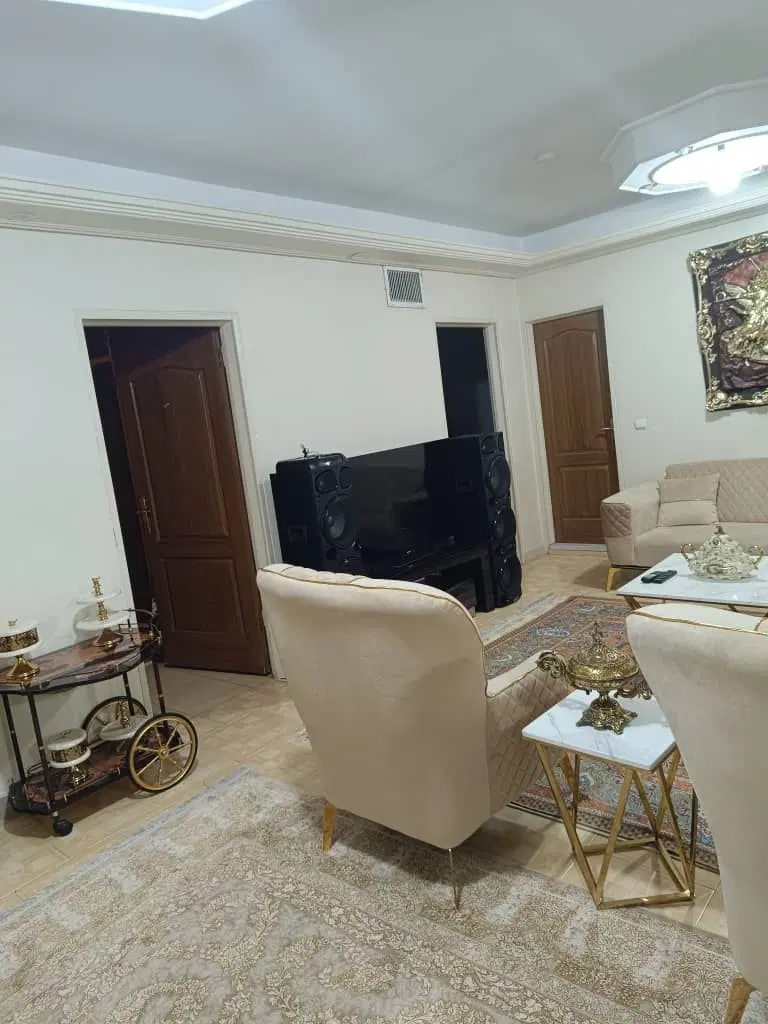 115 متری+ 4 متر بالکن_ 2 خواب _ سند دار _ وام دار