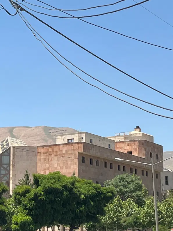 اجاره واحد اداری روبروی دادگستری میدان بسیج