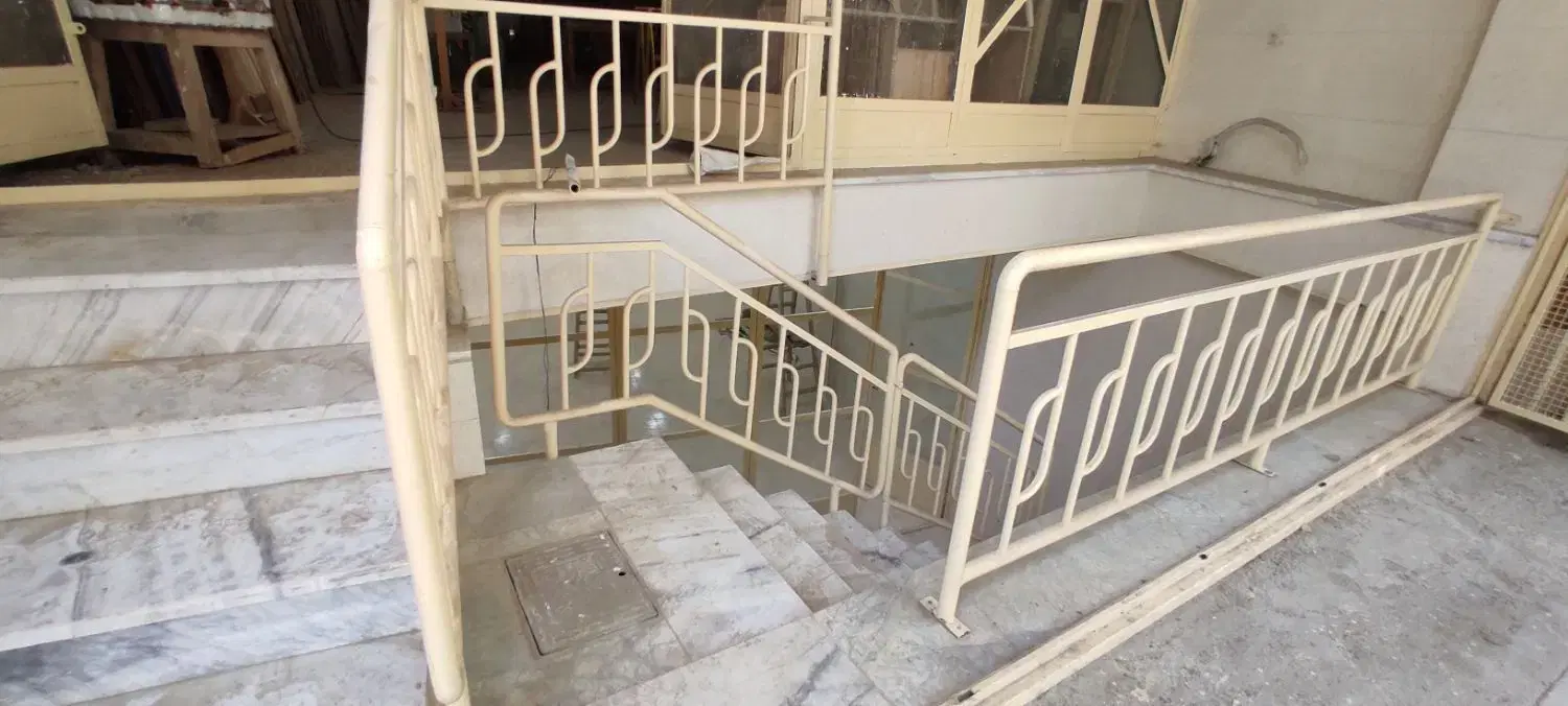 مغازه تجاری 200 متر رهنان