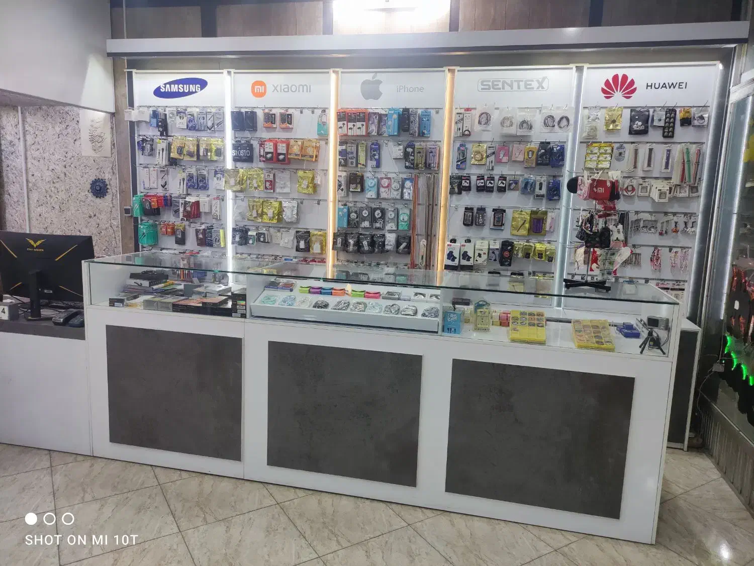 واگذاری مغازه موبایل فروشی