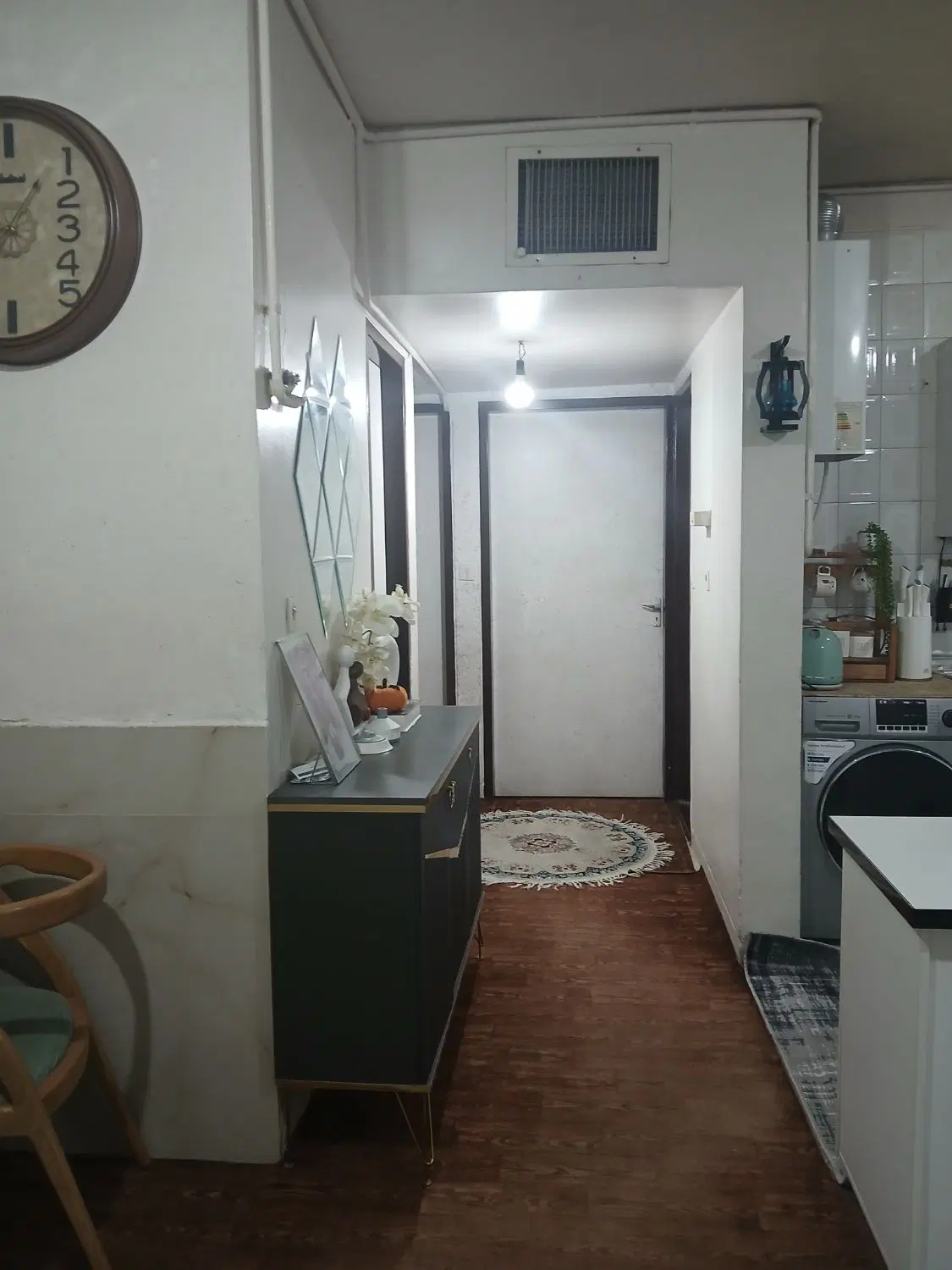آپارتمان شیک و نقلی