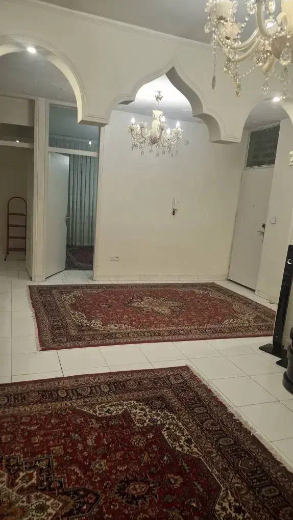 آپارتمان ۱۰۰ متری