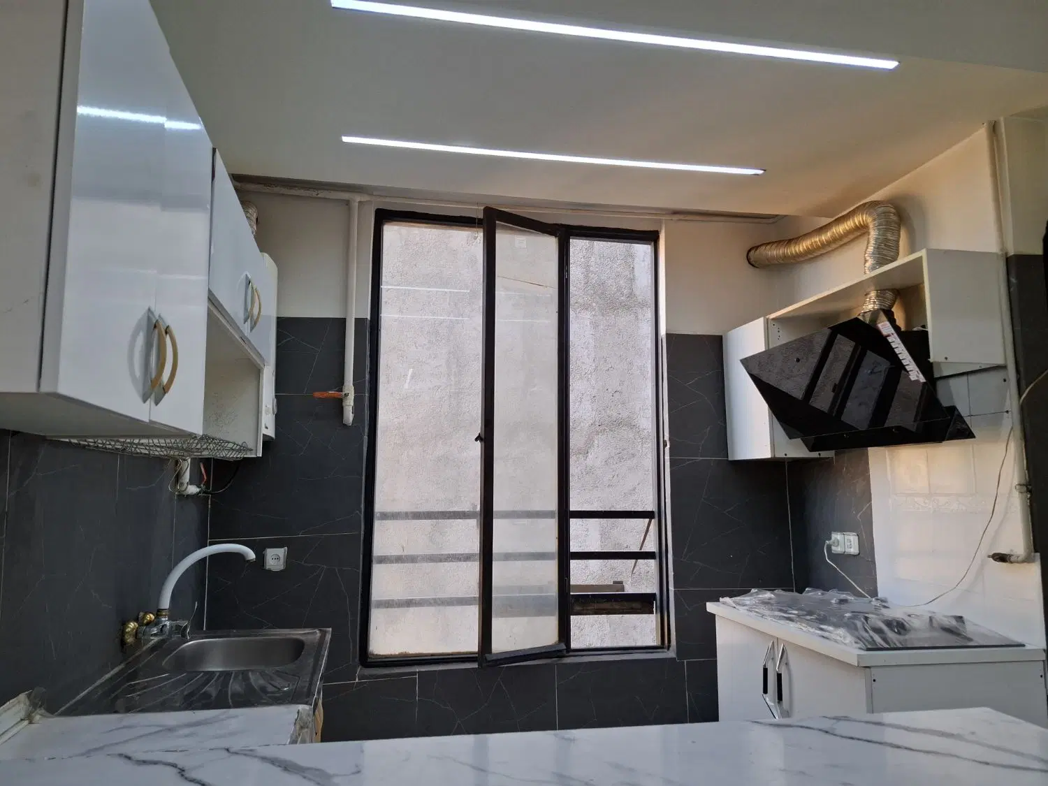 آپارتمان ۵۳ متری  واقع در بهر چهارده متری فردوسیه