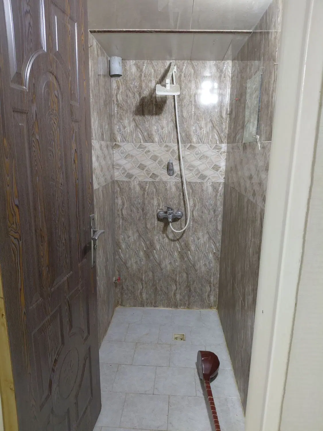 آپارتمان ۷۰ متر شیک وتمیز تخلیه