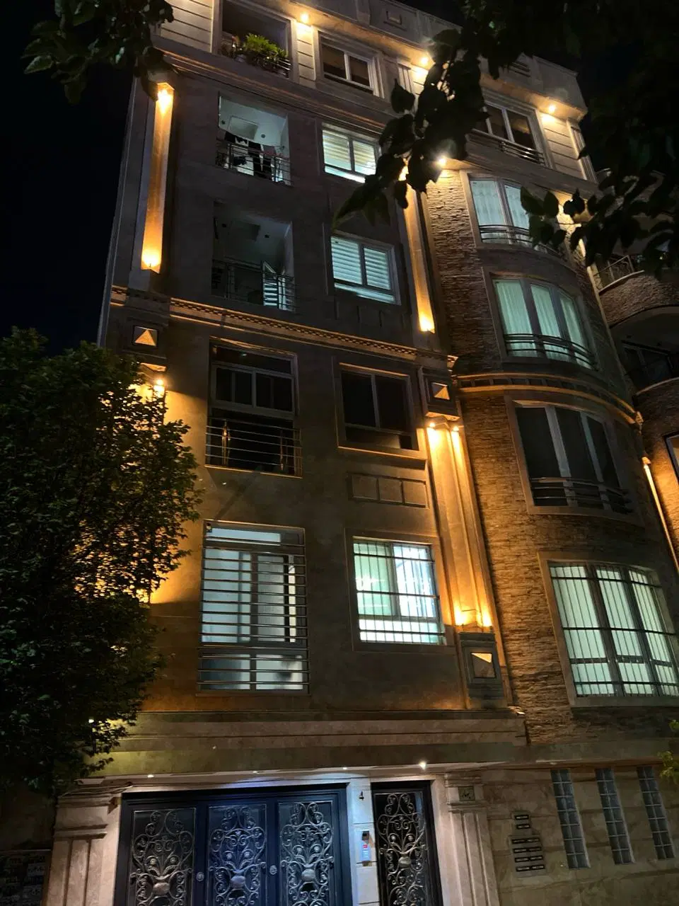 فروش واحد آپارتمان لوکس و لوکیشن