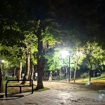 ویلایی بر بلوار مدرس
