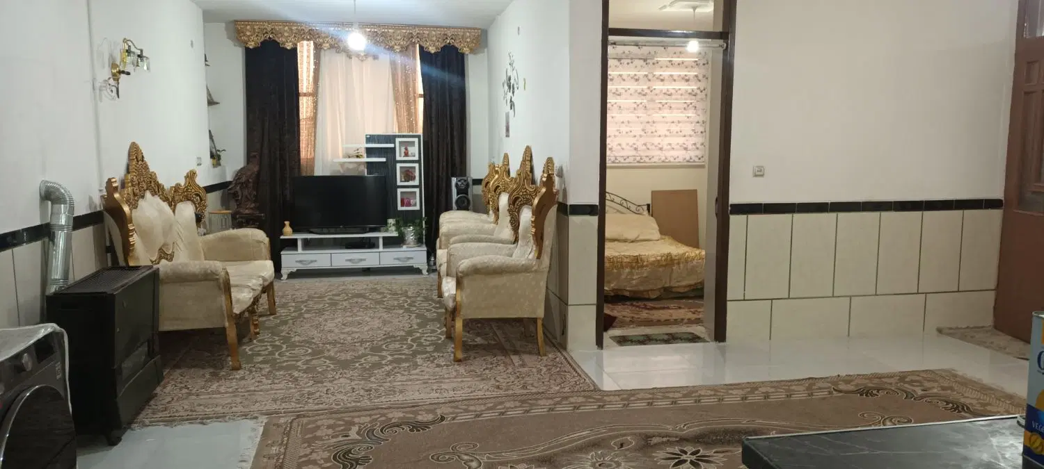 منزل شیک موقعیت تجاری بر بلوار اصلی سر خیابان سایه