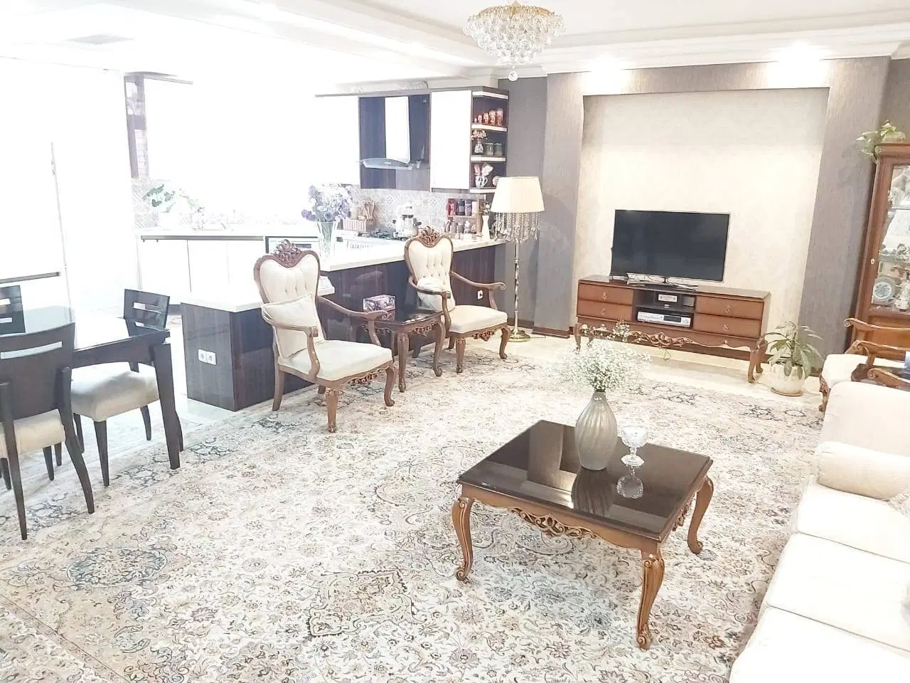 فروش آپارتمان دوخوابه در پیروزی