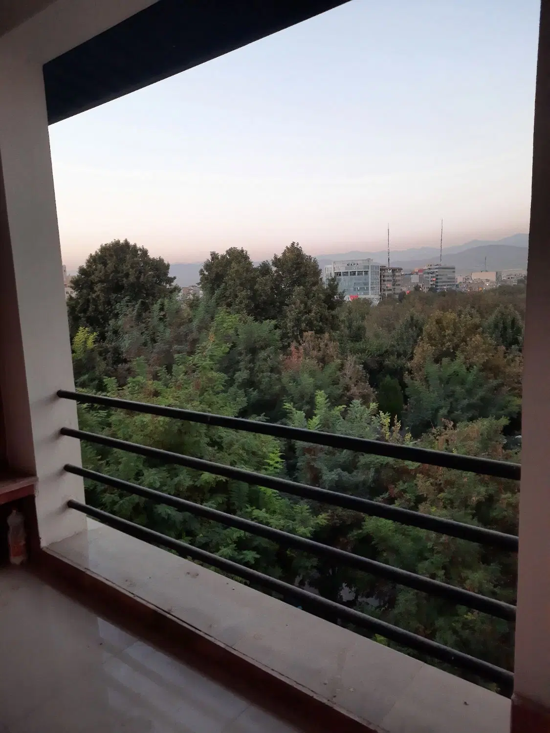 ۱۰۰مترنوساز* بن بستی دنج *مقابل باغ سیب مهرشهر