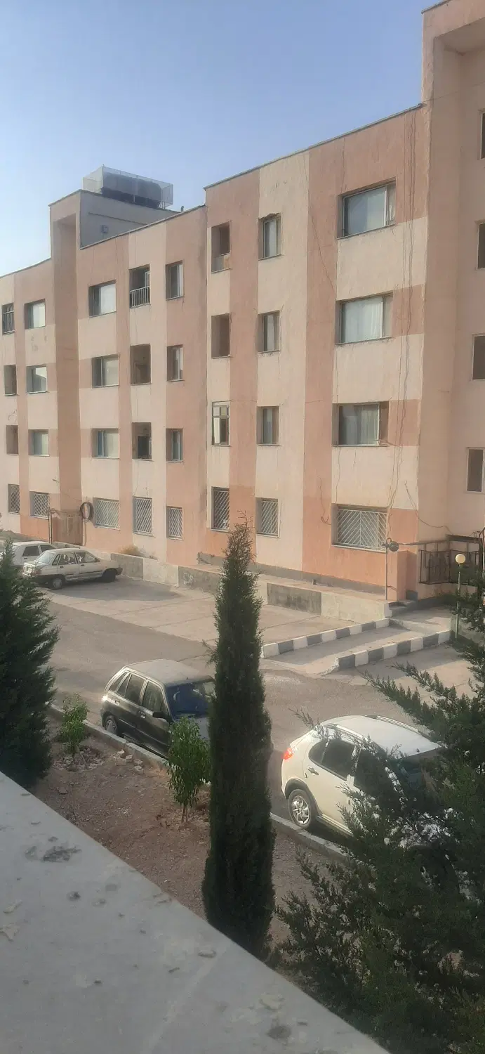 همخانه