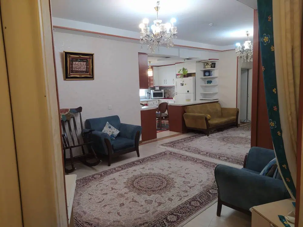 آپارتمان۹۶متر دوخوابه آهنگ خ میثم منظره فوق‌العاده