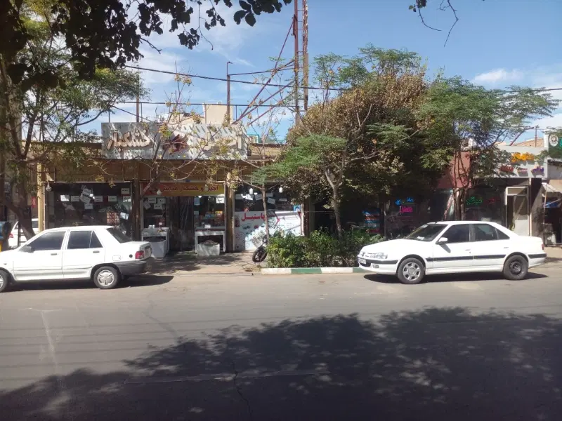 ملک تجاری بر خیابان سمیه