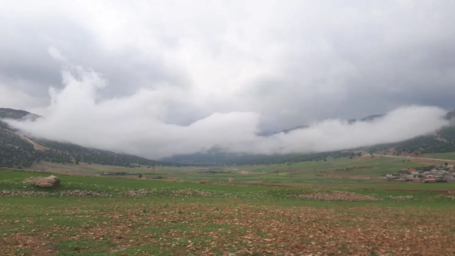 زمین مسکونی متراژ ۲۲۰ متر