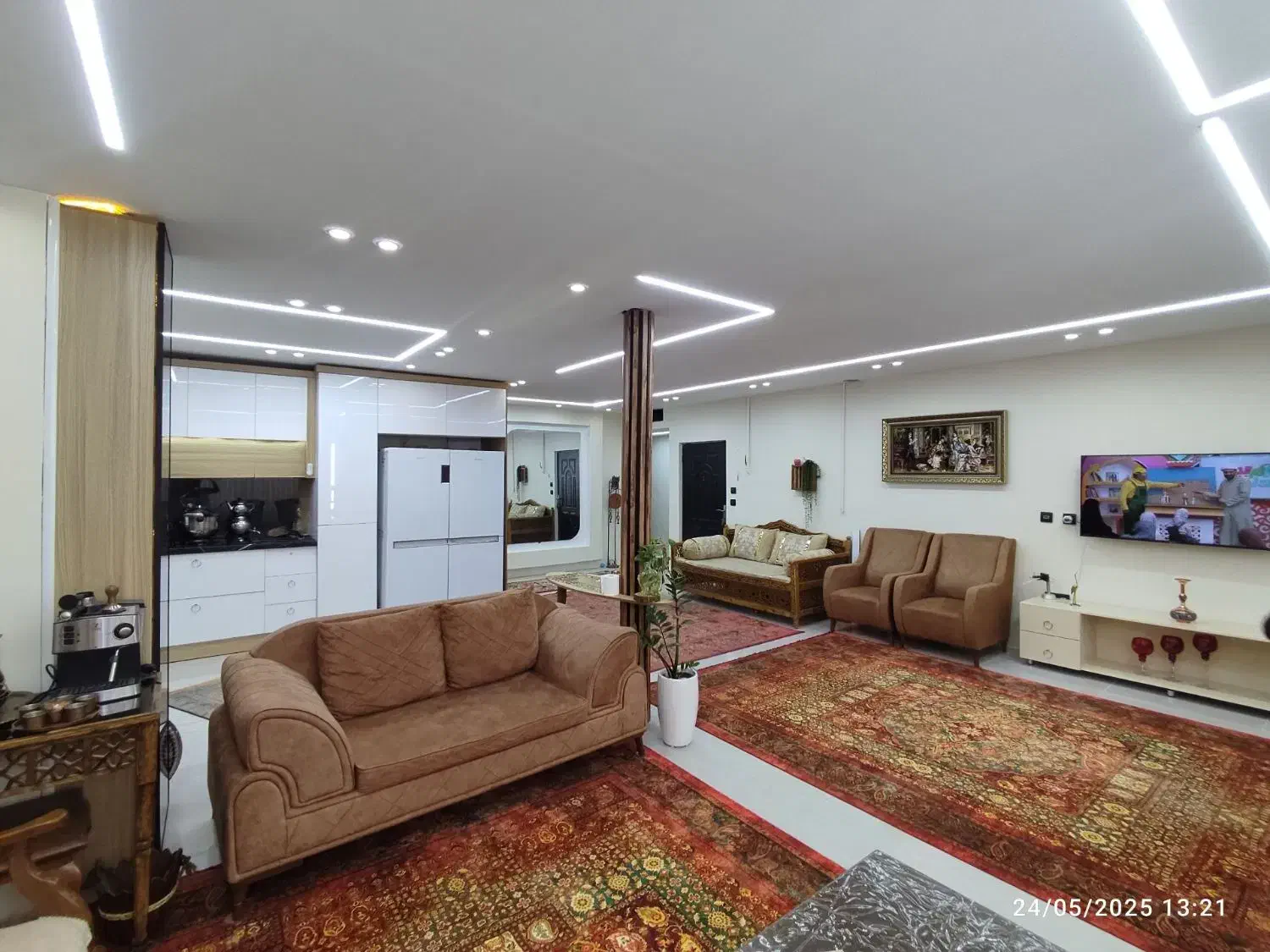 اپارتمان ب6 سه خوابه  فوق لاکچری