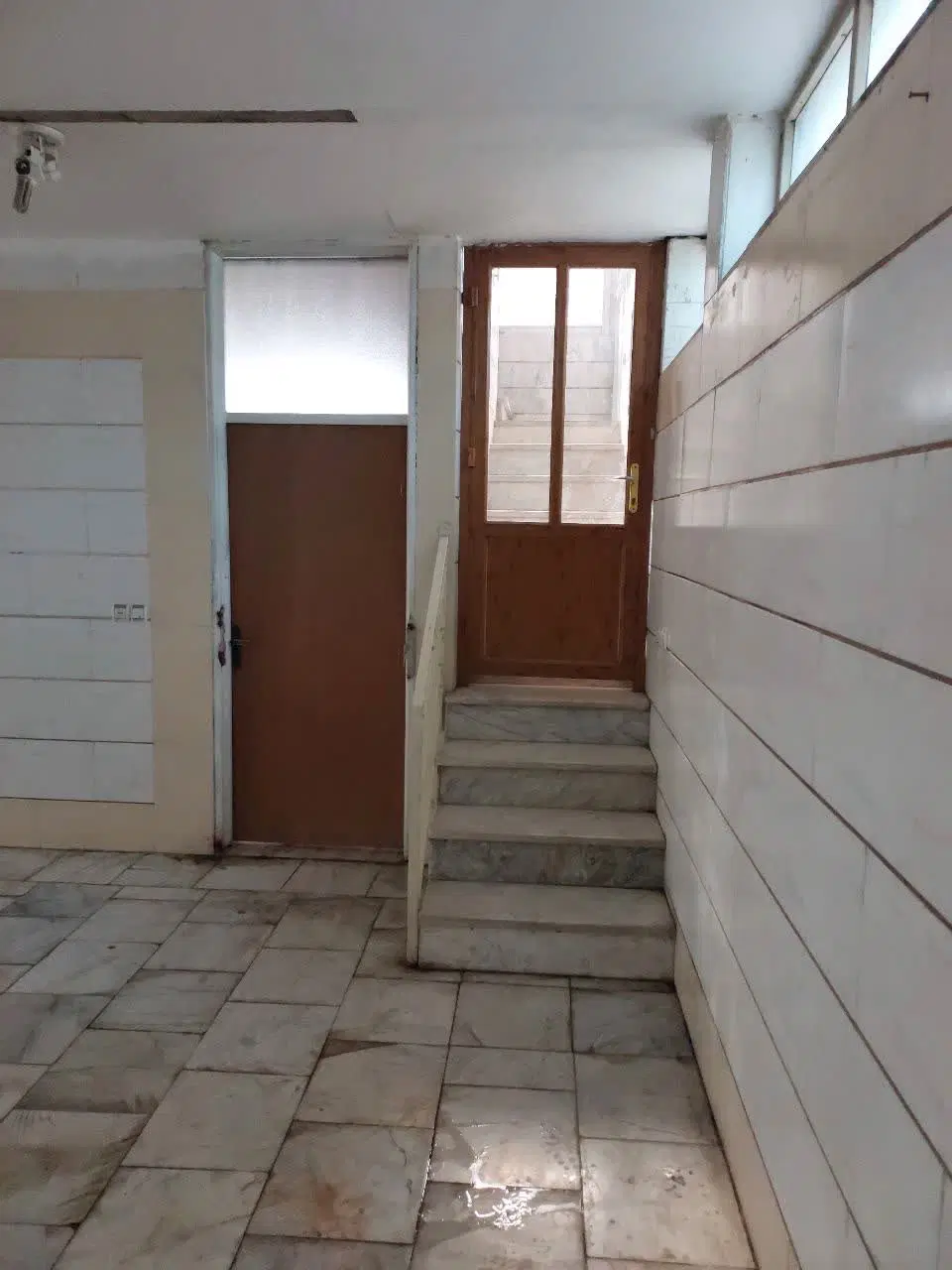 اجاره واحد‌تجاری زیرزمینی